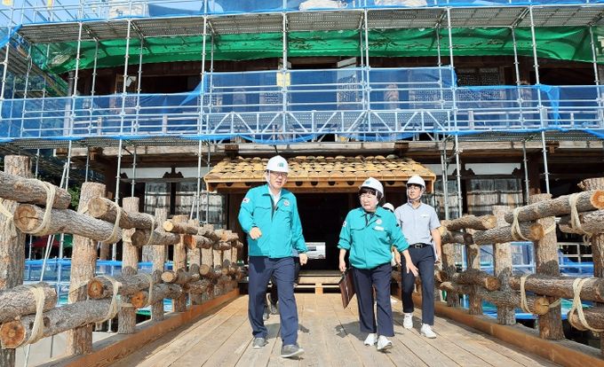 연일 계속되는 폭염 속, 창원특례시 폭염 대비 현장점검(자원순환과, 관광과)