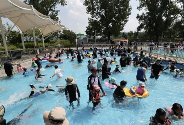 백곡천 물놀이장 사진