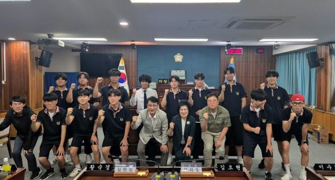 미추홀구의회, 지역 학생들에게 의회 체험 기회 제공