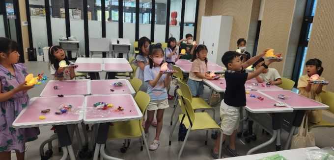 작년 추진한 중흥도서관 여름독서문화프로그램(클레이아트)