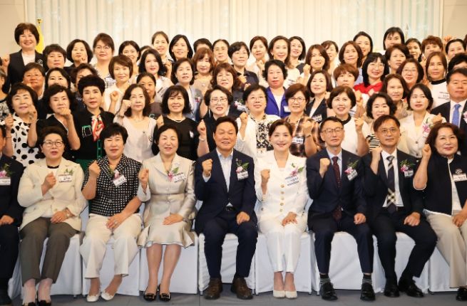 제4회 여성기업주간 및 한국여성경제인협회 경남지회 창립 26주년 기념식