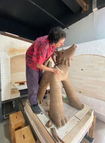 고흥분청문화박물관, 해외 입주작가 창작교류의 새 장을 열다 (1) - 토마스 작품 제작 모습