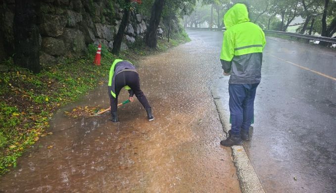 .‘별천지 8272(빨리처리) 5각 기동대’
