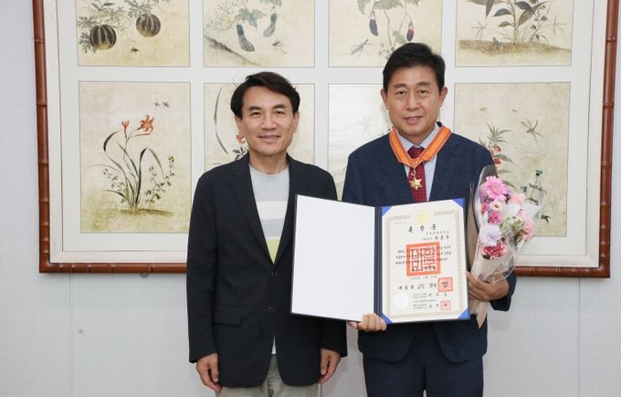 퇴직공무원 훈포장 전수