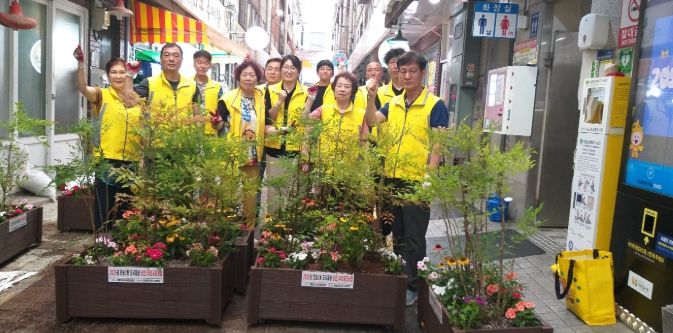 반송큰시장상인회, 화단 환경 개선