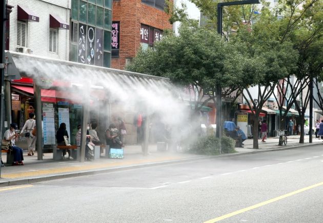 대구 중구, 버스정류장에 시원한 한줄기 쿨링포그 운영으로 무더위 해소
