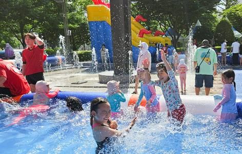 연제구, 어린이 물놀이장&바닥분수 개장
