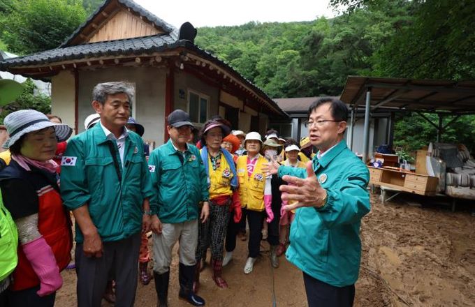국회의원님 집중호우 피해현장 점검 사진
