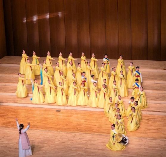 나주시립소년소녀합창단이 제 7회 세계청소년 합창축제에서 3관왕을 차지했다