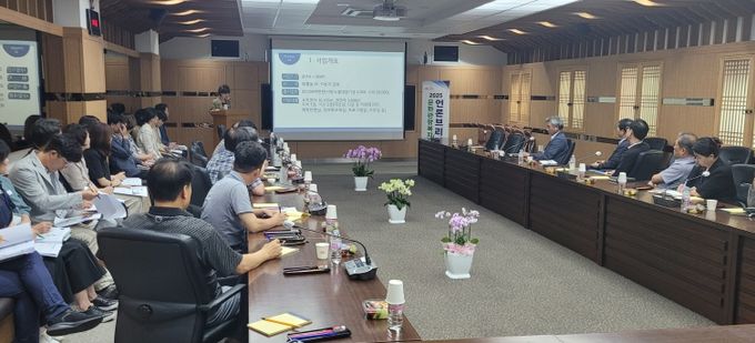 영천시는 30일 시청 영상회의실에서 지역 언론인들을 초청해 문화관광복지국 소관 주요사업의 성과와 향후 계획을 브리핑했다.