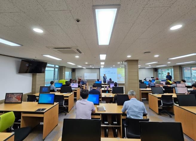 농업과 AI의 만남, 합천군 농산물 마케팅 교육 개강