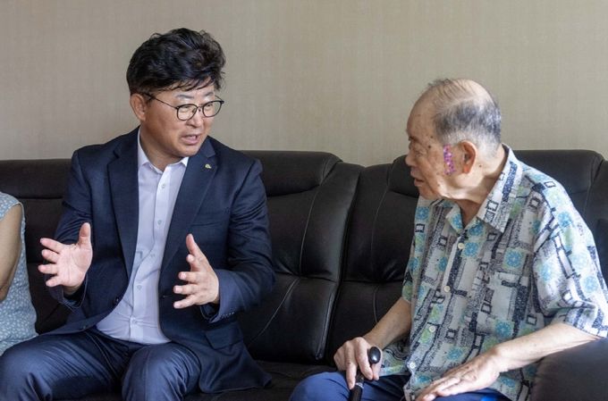 최충규 대덕구청장, 광복 80주년 맞아 독립유공자 유족 위문