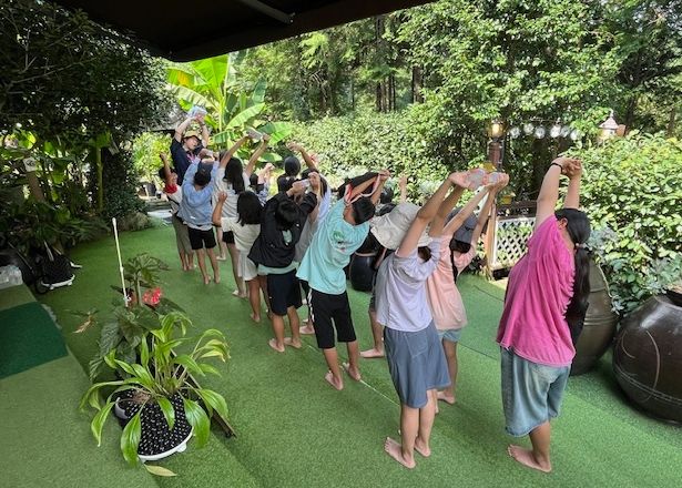 새싹들과 함께하는 힐링 숲 맨발걷기 건강체험