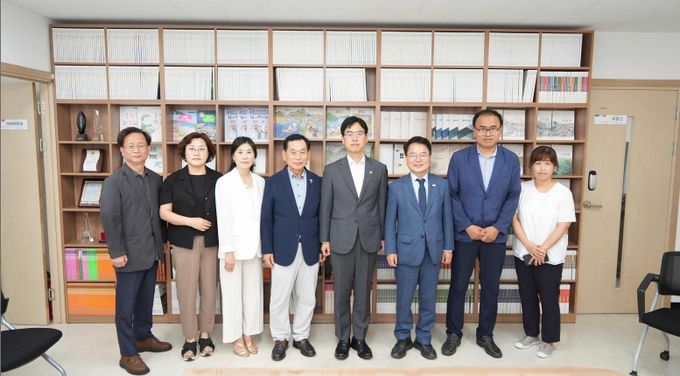 김민재 행안부 차관 춘천학연구소 방문_단체사진