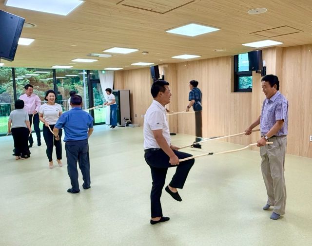 청주시의회 농업정책위원회, 옥화 치유의 숲 현장방문