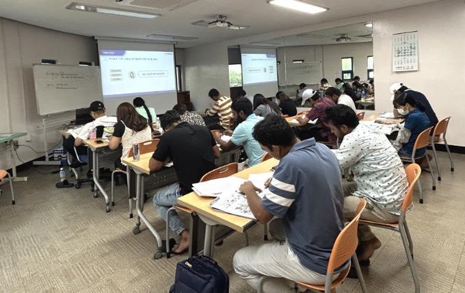 창원특례시, 외국인 주민‘소리펜’활용한 한국어 교육 큰 호응