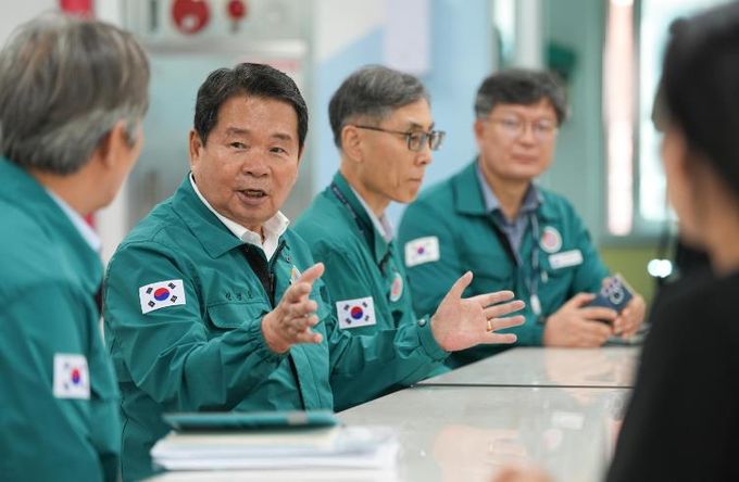 신경호 강원특별자치도교육감, 국가재난지역 강릉 교육 현장 점검