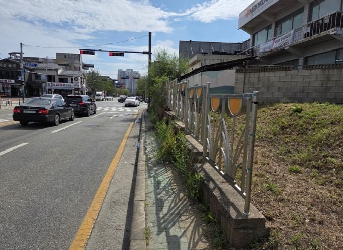 엑스포 잔디광장 남측 청초호반로 보행자도로 확장공사 착공