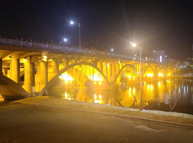 ‘보석같이 빛나는 진주’만의 빛과 조명 진주시, ‘야간관광 특화도시’위상 정립 - 진주교