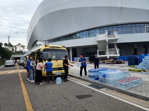강릉시, 가뭄 상황 속 영유아 보육 애로사항 해소 총력… 영아 가정과 어린이집에 생수 추가 배부