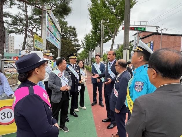 상주시, 등굣길 어린이 교통안전 캠페인 실시