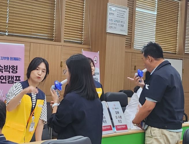 함안군보건소, 레드서클 캠페인 연계 금연 홍보부스 운영