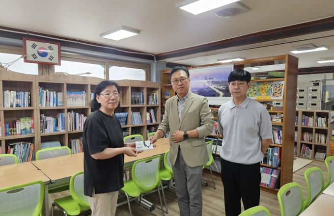 농어촌공사 사천지사 추석 명절 맞이 취약계층을 위한 기부금 전달