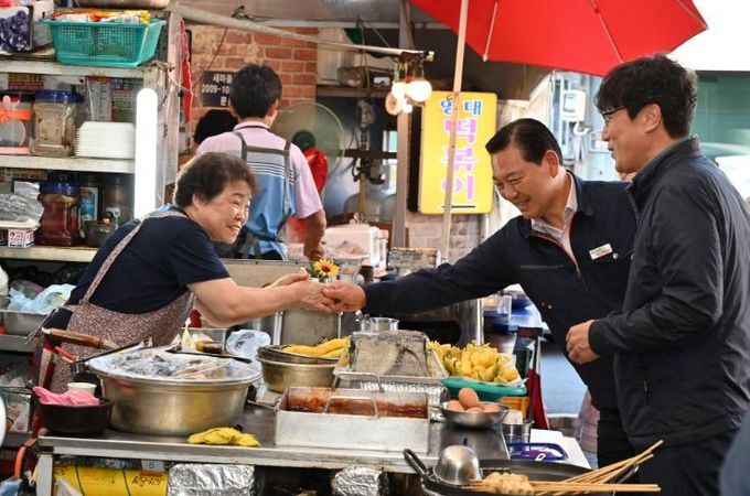 대구 남구, 전통시장 장보기로 지역경제 활력 도모
