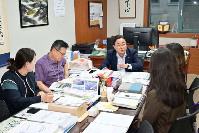 권태호 울산시의원, 중구 관계자들과 2026년 시비 지원방안 및 지역현안 협의 간담회