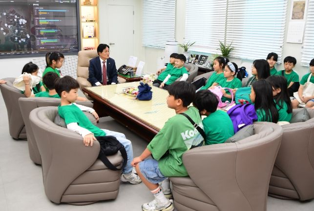 어린이와 함께하는 생생한 군정 체험