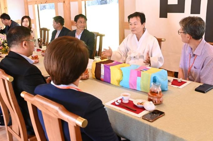 태국 람푼 주 방문단, 진주시 찾아 … “유등이 잇는 문화의 빛”