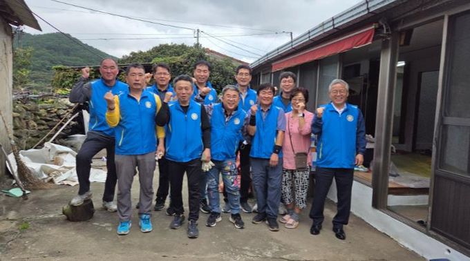 남해로타리클럽, 취약계층 주거환경 개선 봉사활동 실시