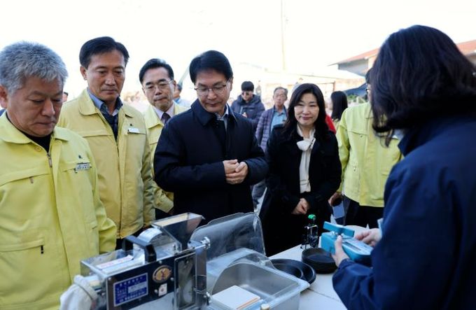 심덕섭 고창군수, 2025년산 공공비축미 수매현장 방문