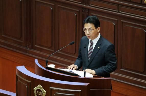 부산시의회 박중묵의원 ‘부산광역시교육청 물품 및 용역 지역산업 활성화 지원 조례안’ 제정, 상임위 통과!