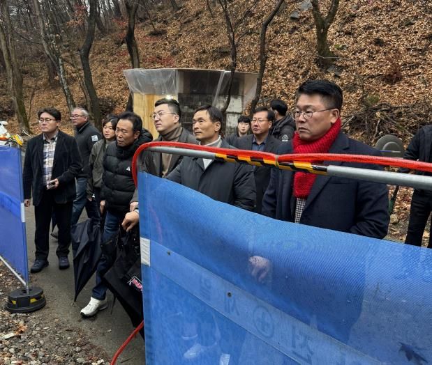 충청북도의회 건설환경소방위, 조령산휴양림 숲속의 집 조성 현장 방문