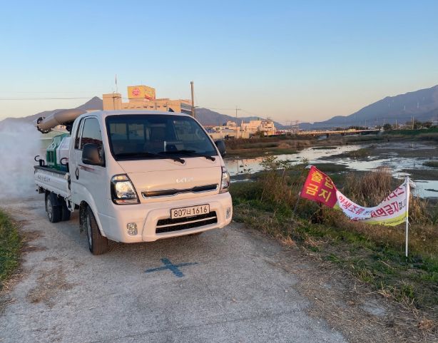 농장 내·외부 오염 차단 총력