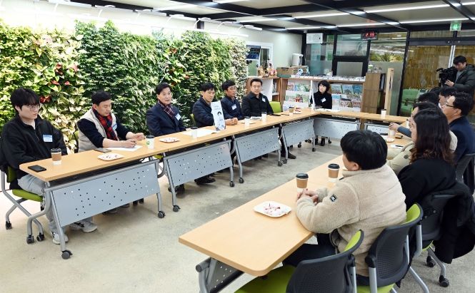 - 안병구의 소통하기 좋은 날 간담회