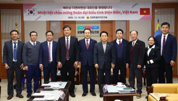 강원특별자치도의회, 베트남 디엔비엔성 대표단과 우호 교류 물꼬 김시성 의장, 대표단과 간담회… 상호 이해 증진 및 교류 가능성 살펴