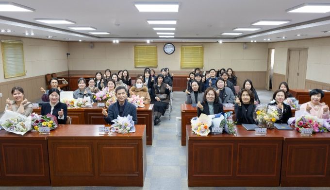 2025년 보육사업 유공 표창 수여하며 보육교직원 노고 격려