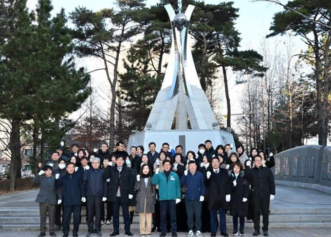 기장군, 신년참배로 2026년 군정 본격 시작…“성과로 평가받는 군정 실현”