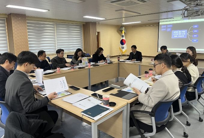 고흥군 교육발전특구, ‘배움이 정주로 이어지는’ 지역인재 키운다 (2) - 고흥교육지원청과 고흥 비전 결정 회의