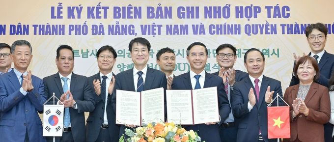 김정기 대구광역시장 권한대행–다낭시 인민위원장 면담