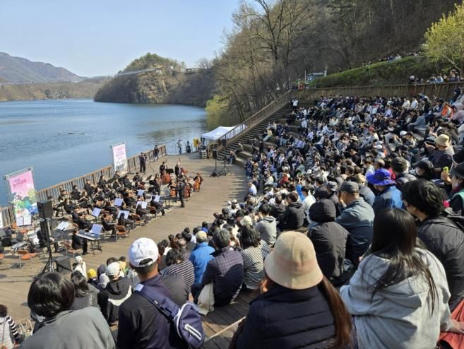 지난해 농다리 축제 사진