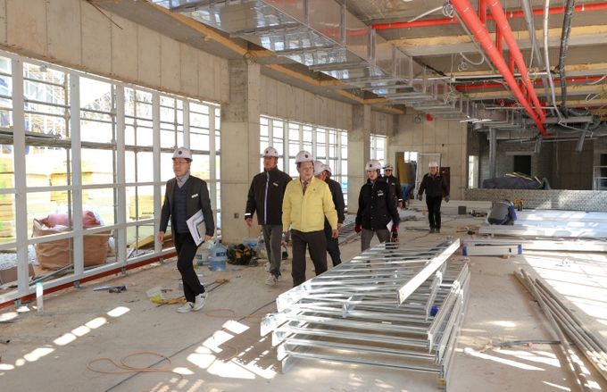 고성군수, 고성군 의회 의장 해양치유센터 건립사업 추진상황 점검