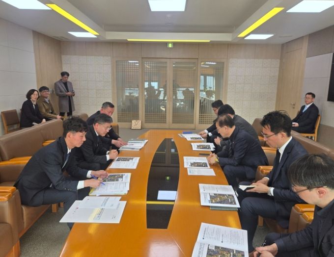 정성주 김제시장, 김윤덕 국토부장관 면담