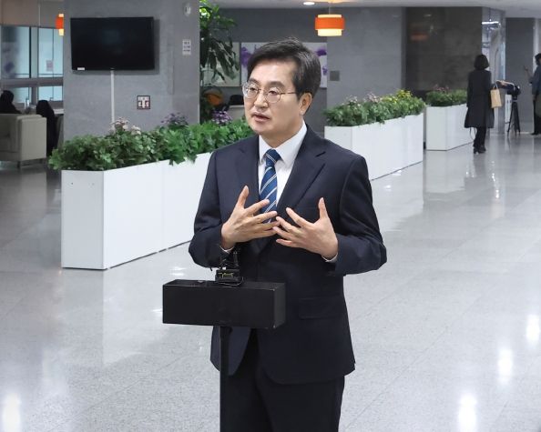 예비타당성 조사 통과에 대한 소감을 밝히고 있는 김동연 지사