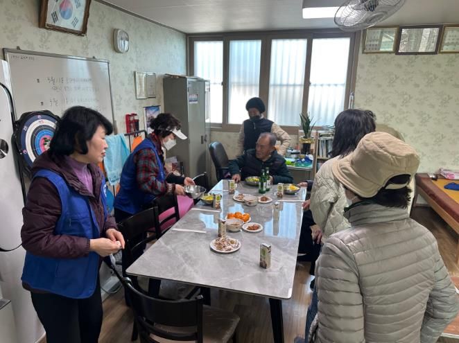 한국자유총연맹 사천시지회, 온기나눔 행사 개최