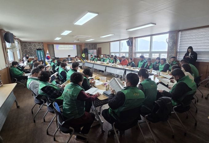 2026년 사천시새마을지도자 읍면동 회장·총무 교육 및 사업일지 우수기록자 시상