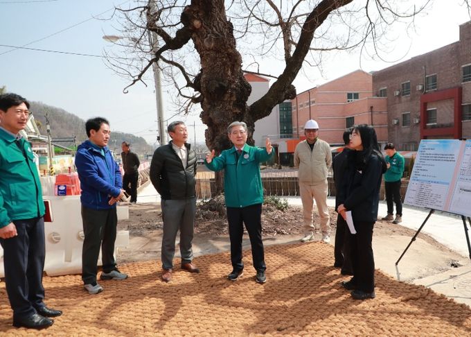 의령군, 의령중 통학로 개설 현장 점검