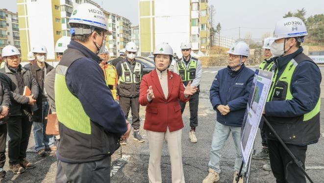과천시, 8·9단지 재건축 해체공사 현장 점검…소음·비산먼지 저감 방식 적용돼